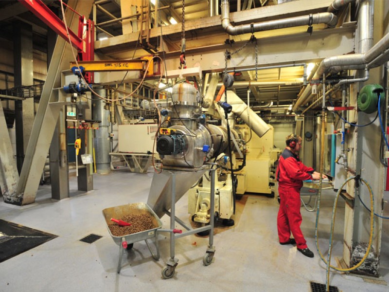 a leading animal feed manufacturer upgrades their scada plc mcc